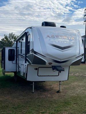 Mid-West Campers & Recreation