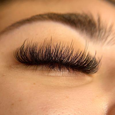 Textured lashes