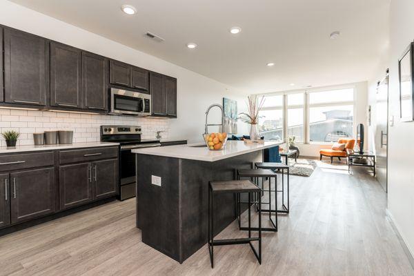 Duveneck Square Apartments