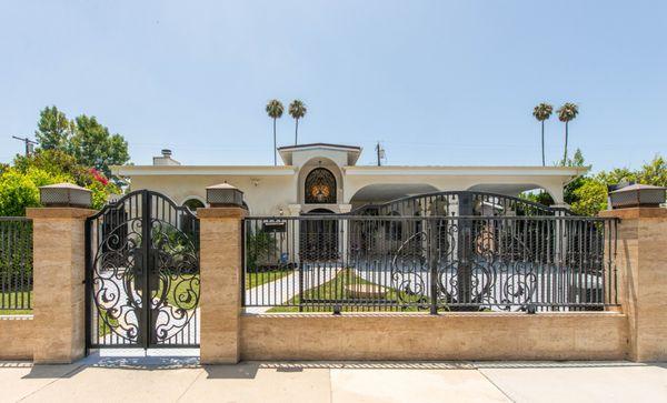 Ali Ghahari - Fathom Realty