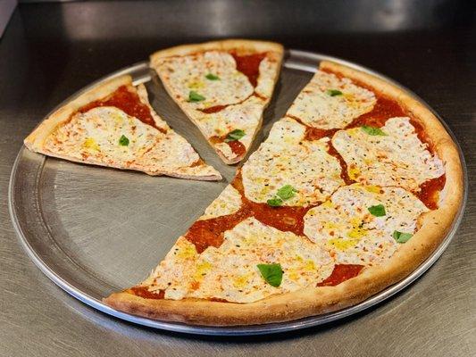 Nino's Pizzzeria & Cucina