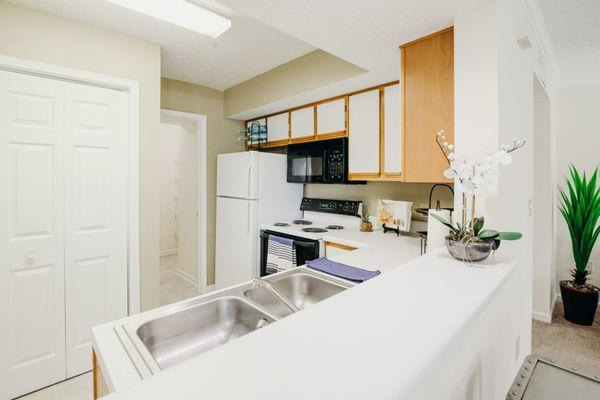Peppertree Apartments