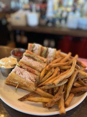 The League Kitchen & Tavern