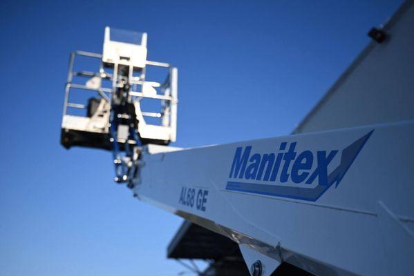We sell Manitex machinery.
