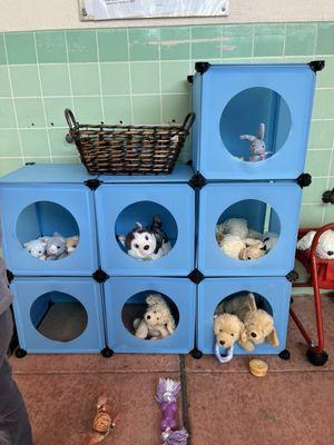 Pretend play pet shop