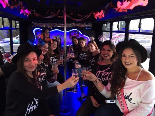 Straight Off the Vine Wine Tours