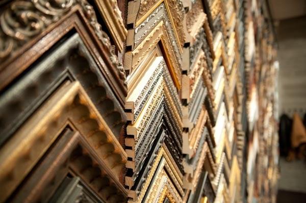 Underglass Custom Framing