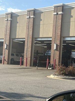 Car hasn't moved in hours same spot