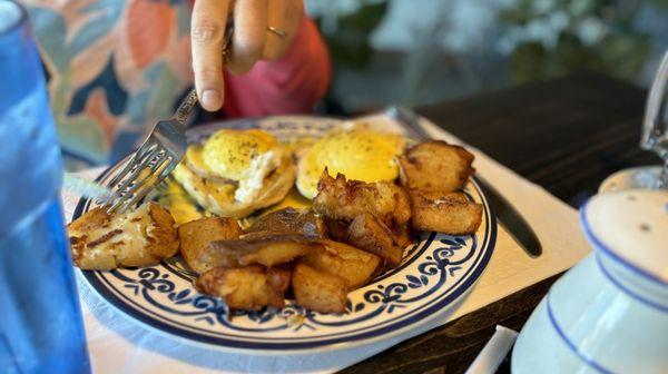 Classic Eggs Benedict