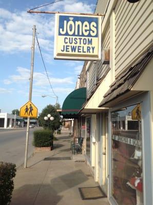 Jones Custom Jewelry