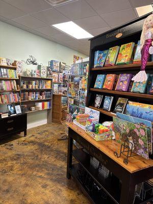 No Name Cafe Books & Gifts