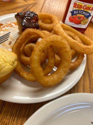 Meatloaf and onion rings