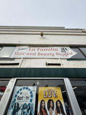 La Familia Hair and Beauty Supply