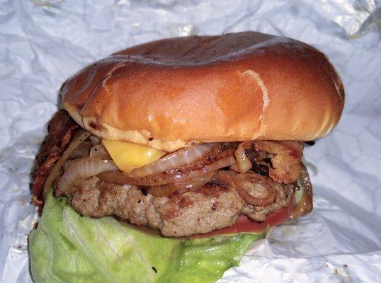 Bacon onion cheeseburger -- onions just sauteed, not grilled in. Meat low on flavor.