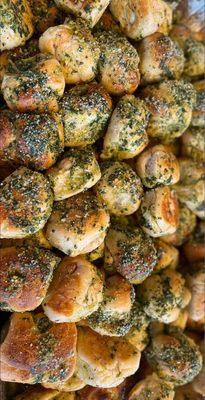 Garlic knots