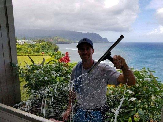 Hanalei Bay window cleaning