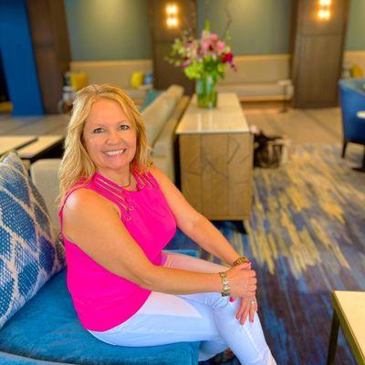 Bobbie Pickering, Realtor