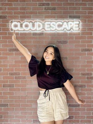 I had an incredible time at cloud escape ! The storyline was gripping! Will definitely go back and try the rest of the rooms soon :)