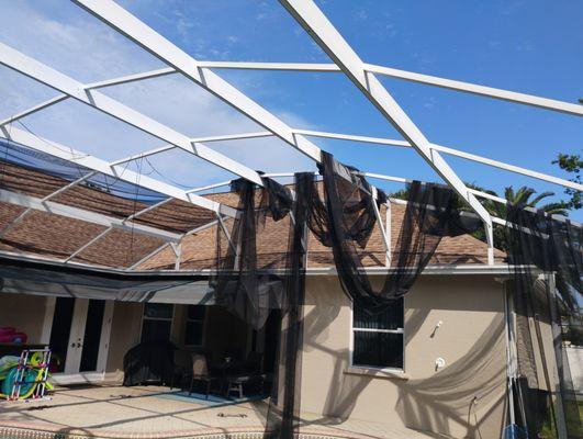 Mikes Pool Cage Screen Repair