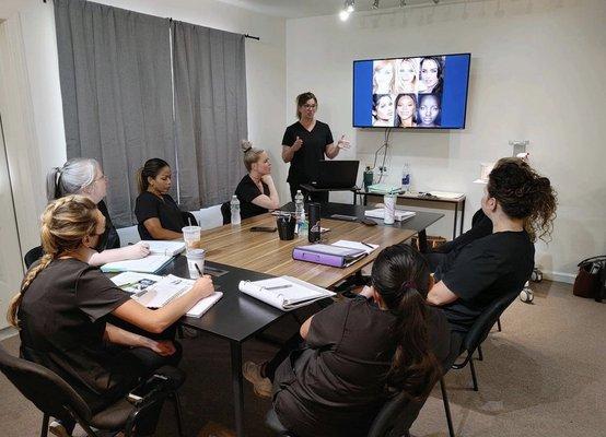 Fractional Day in our 4 day laser class! #fractionallaser #medicalaesthetics #lasertreatment #medspa #fyp #skippackvillage