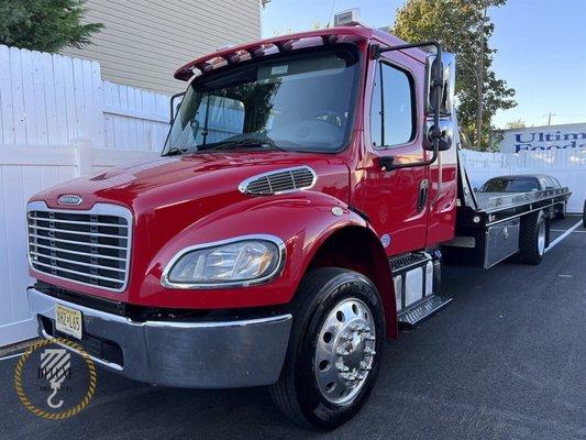 Deluxe Towing Service