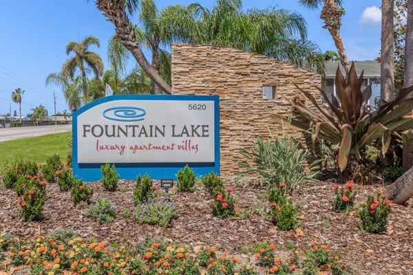 Fountain Lake Bradenton