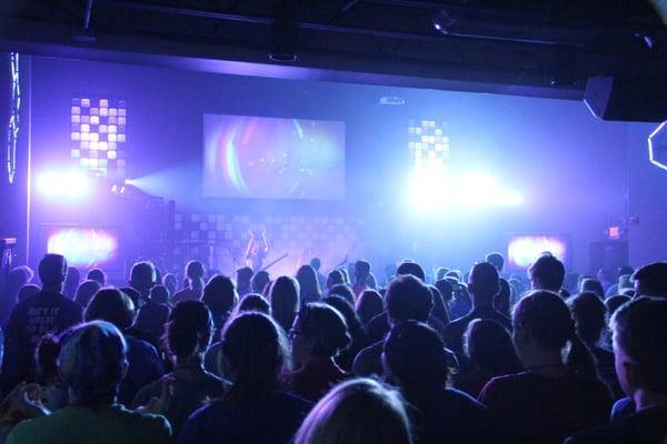 Upbeat, encouraging worship with a live, full band.