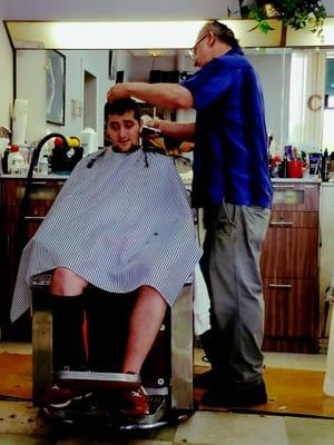 Clip & Style Shop