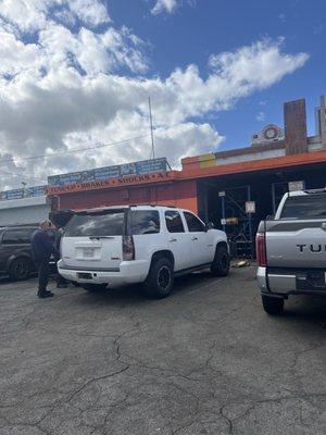 Wallys Auto Service and Tires