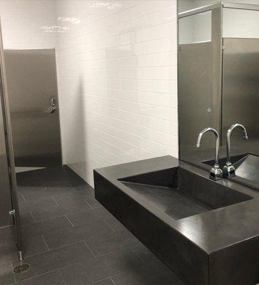 Concrete countertop & sink - Brenham, Texas 77833