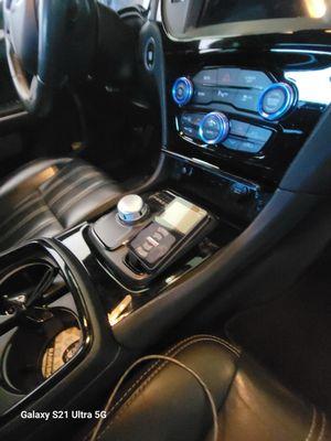 Mount for Airlift remote