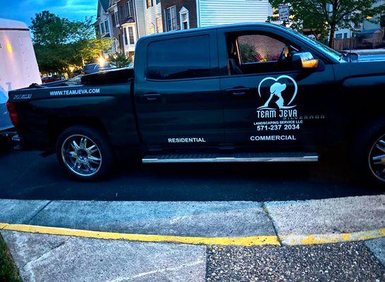 Team Jeva Landscaping Service