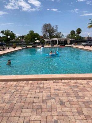 Charlotte Tomic Real Estate