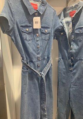 GUESS Factory