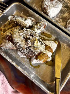 Matcha pistachio beignets