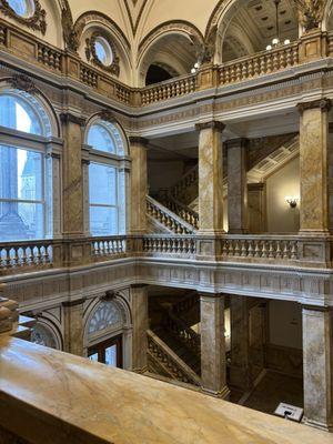 Milwaukee Public Library
