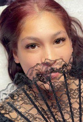 WET SET -A wet set gives you a natural, dewy lash look, perfect for those who want subtle definition with a fresh, mascara-like finish.