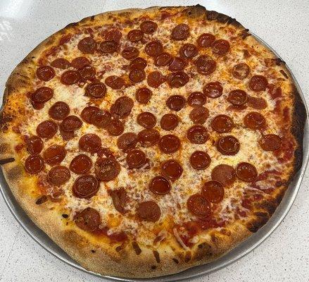 Mia Ava East Coast Pizza