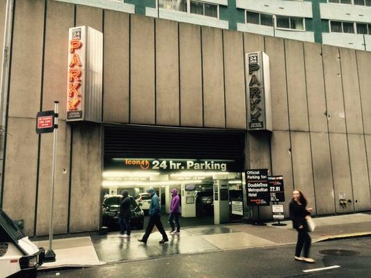 Metropolitan 51 Parking