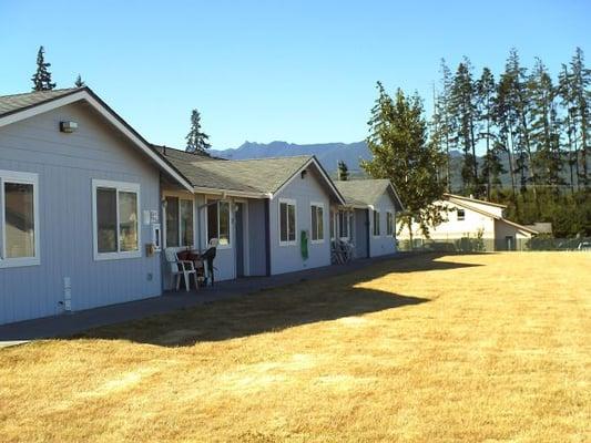 Evergreen Court Apartments