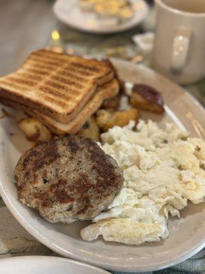 Egg whites and chicken sausage