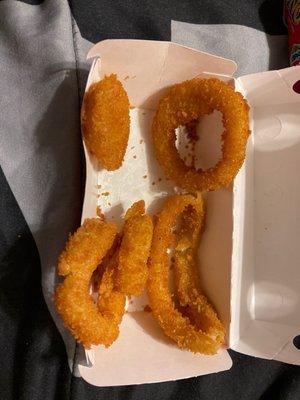 5 pieces of onion rings? Fuck no. Average is 10+ get your shit together.