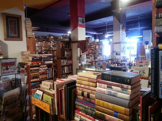 CatTale’s Books & Gifts