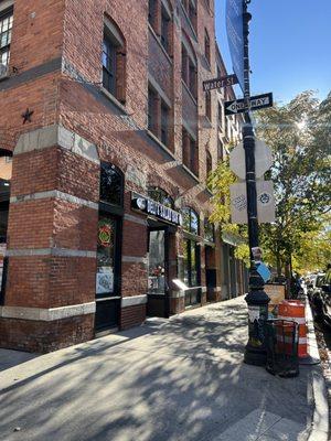 AM PM Deli & Salad Bar