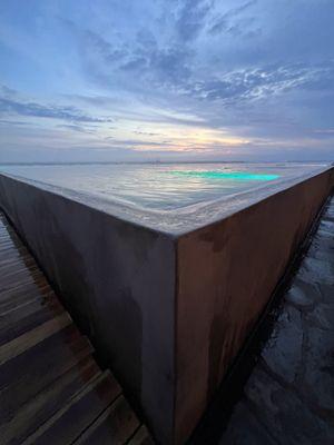 Texas Pool Maintenance & Service