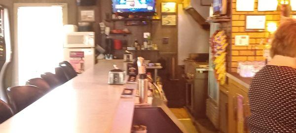 Sundance is a WONDERFUL SOCIAL pub,, with great service:)