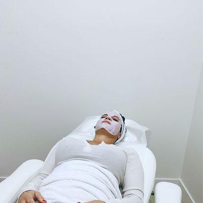 Look and feel your best with our relaxing aesthetic treatments.