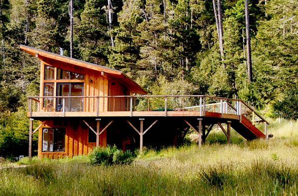 A "tiny house" retreat in the woods by Desingworks.