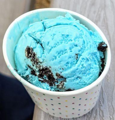 Cookie Monster Ice Cream at Cookies & Cream