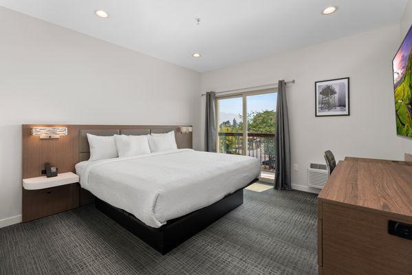 Cedar Street Hotel & Suites